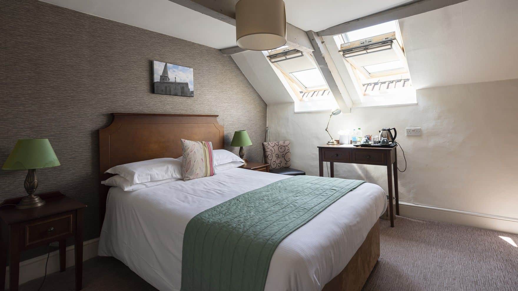 The Bowl Inn Pub, Hotel & Restaurant In Almondsbury, Bristol