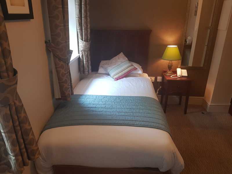 The Bowl Inn Hotel In Almondsbury Rooms & Near Bristol
