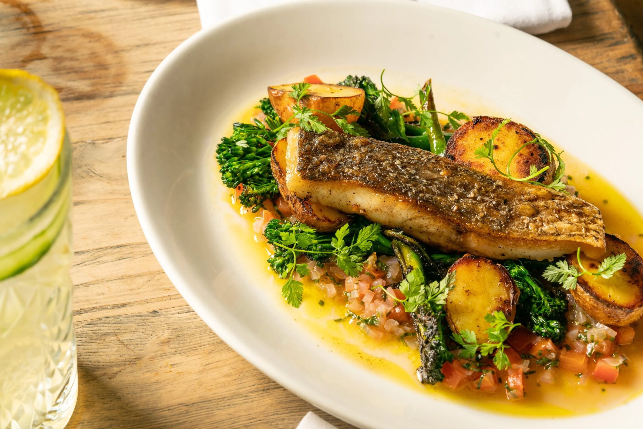 Classic British Dining in Bath | Pub Restaurant on Saracen Street with ...