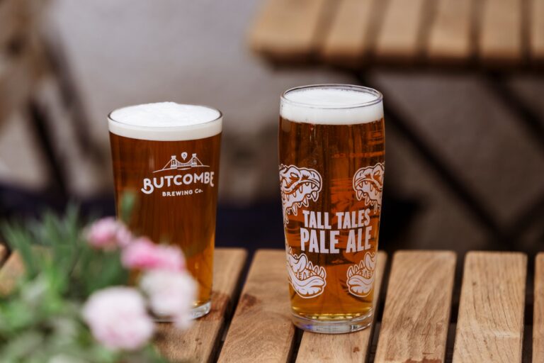 Classic British Dining in Bath | Pub Restaurant on Saracen Street with ...