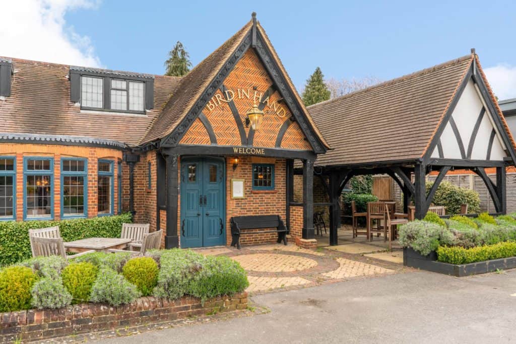 Contact The Bird In Hand Bath Road, Knowl Hill, Reading, RG10 9UP