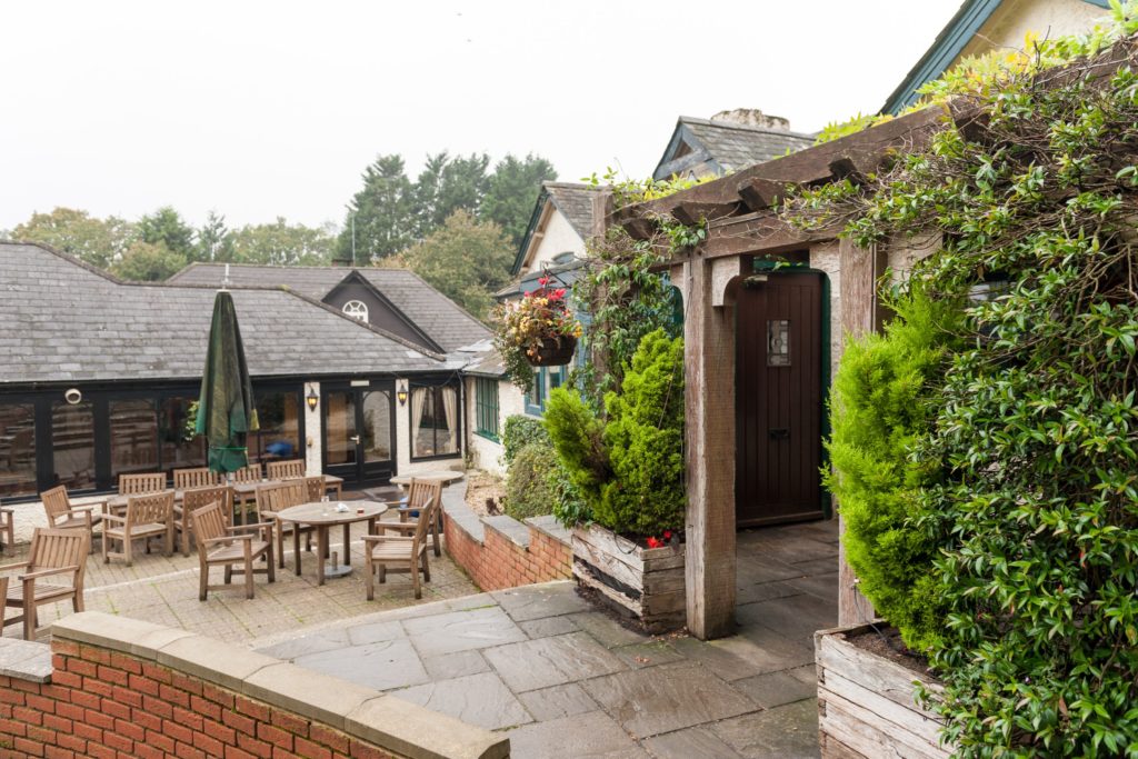 High Corner Inn The High Corner Inn