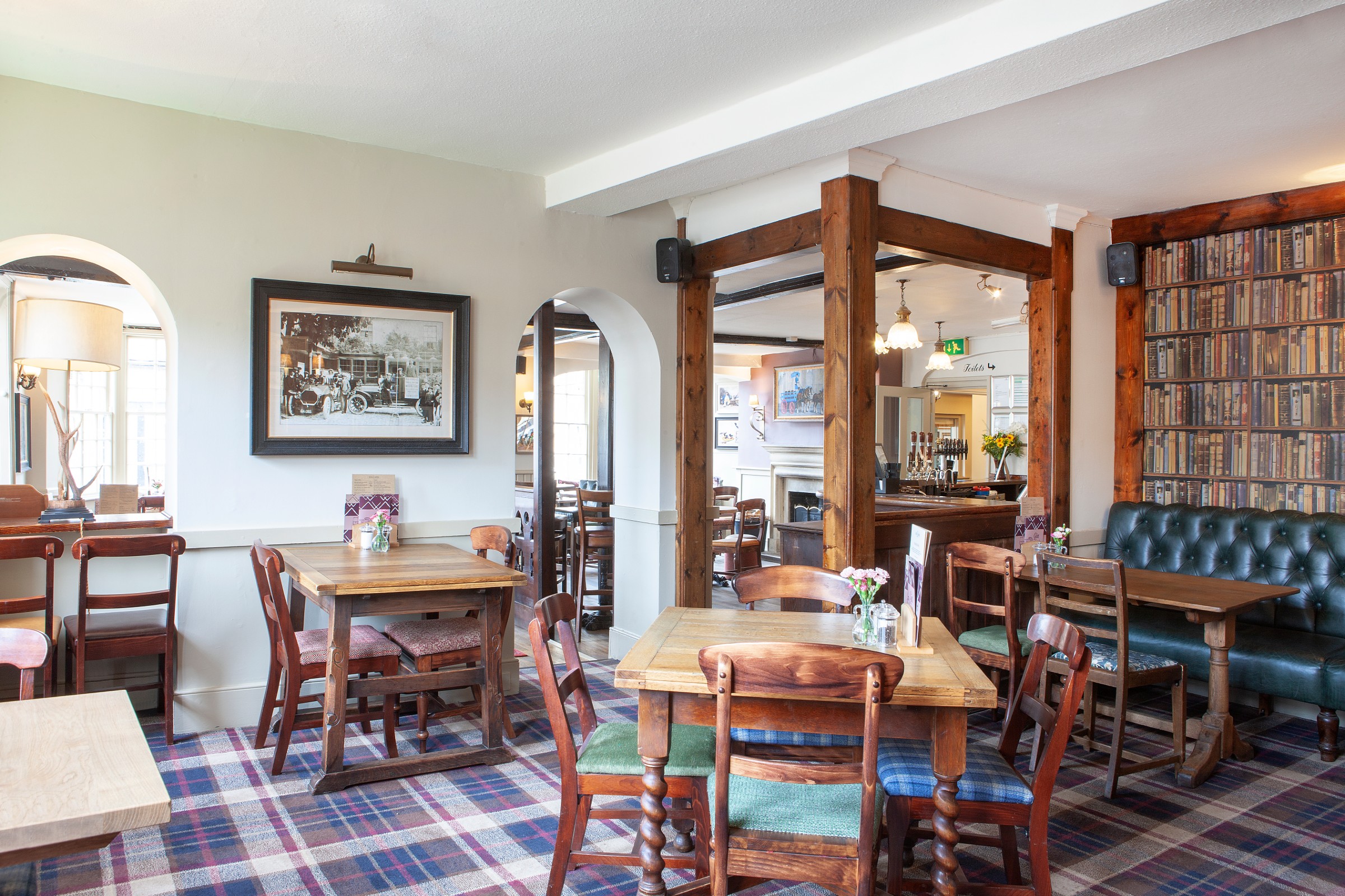 King's Arms Dining Room Images